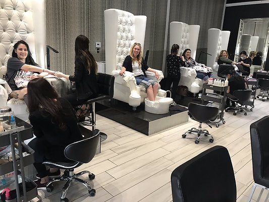 07 Pardon My French Nail Bar &amp; Beauty Lounge