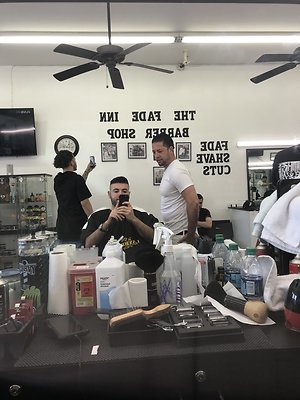 02 The Fade Inn Barber Shop