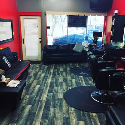 42 Freddys Barber Shop