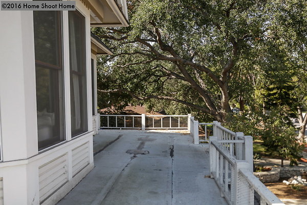 50front-balcony-reverse