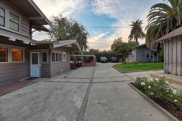 IMG 1114.jpeg 640x426