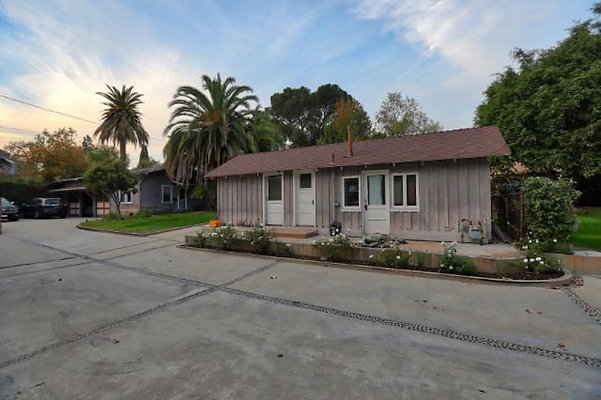 IMG 1120.jpeg 640x426