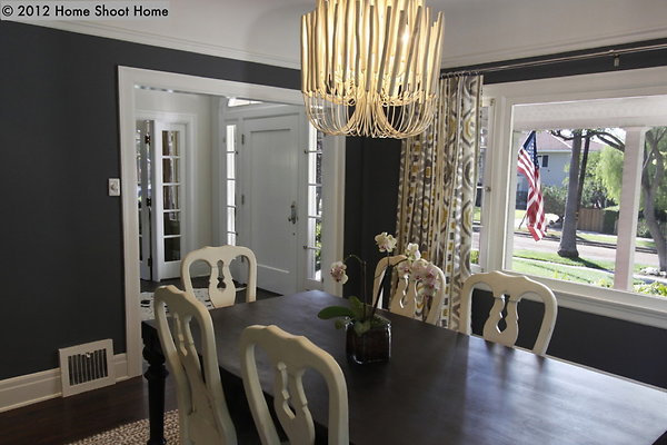 07dining-room-reverse