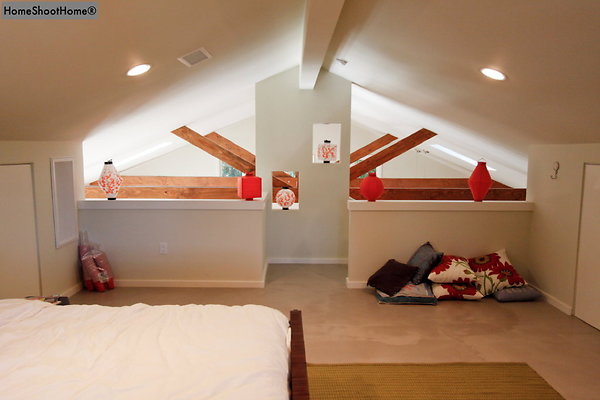 38upstairs-pool-house-reverse