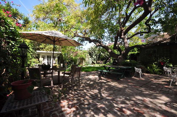2142 patio5