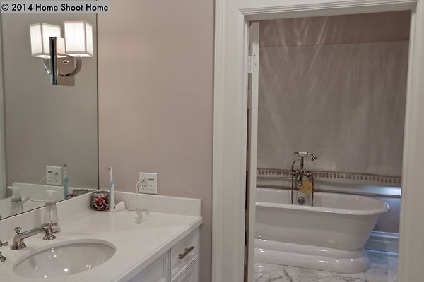 46master-bathroom