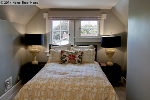 58third-floor-bedroom2