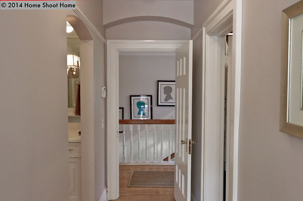 43master-bedroom-entrance-reverse