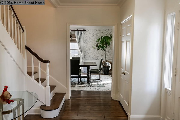 05entrance-hall-reverse