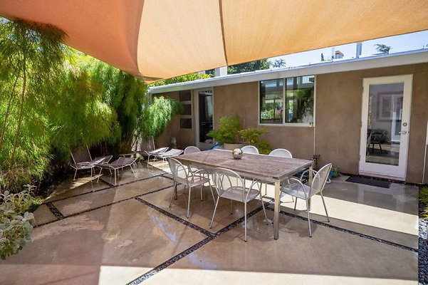 UNIVERSAL LA FILM SITESDH 2018House0206HDR