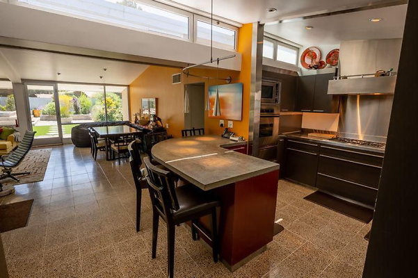 UNIVERSAL LA FILM SITESDH 2018House0187HDR