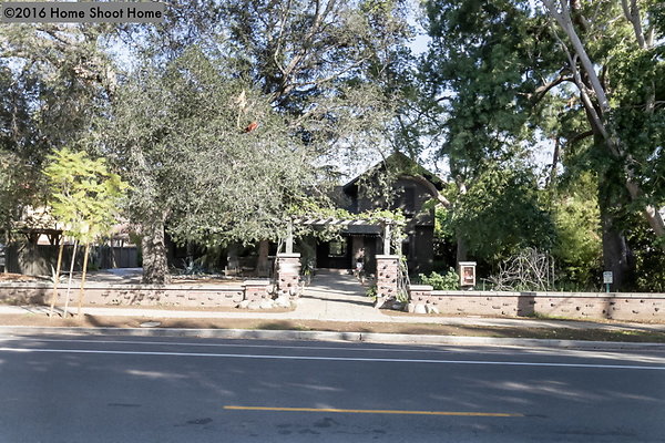 82wide-view-from-street