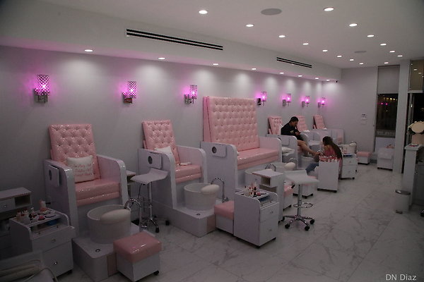 71 Blush Nail Salon