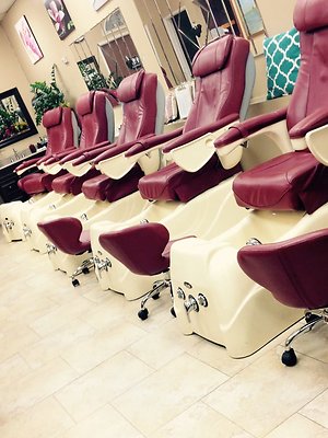 11 Rose Nails Spa &amp; Massage