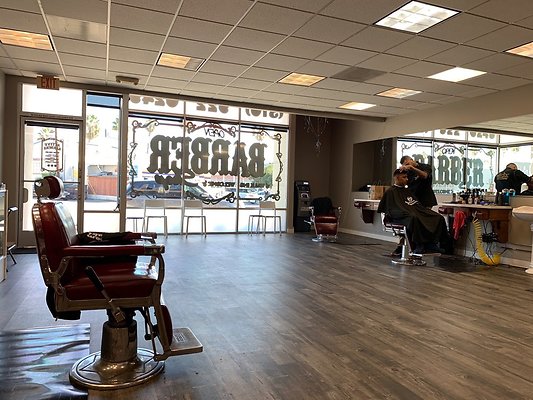 33 Active Barbers
