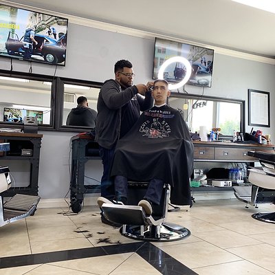 48 Fades &amp; Blades BarberShop