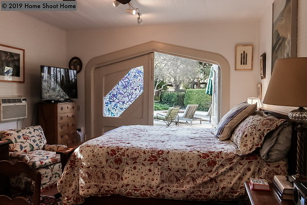 72guesthouse-reverse